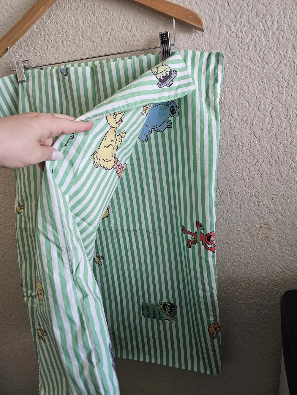 Brooklinen x Sesame Street Organic Cotton Standard Pillowcases (Set of 2) - EUC